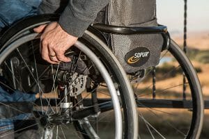 Auslili per disabili sedie a rotelle